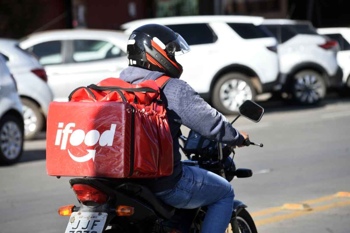 Quanto ganha entregador iFood 2023