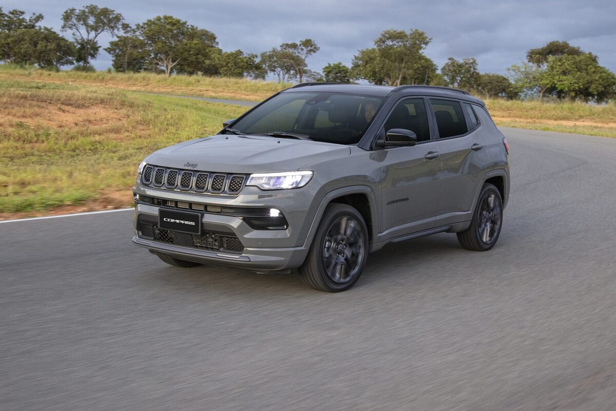 jeep compass com teto solar