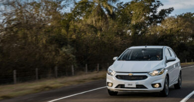 Chevrolet Onix Joy ou LT Descubra qual versão é a melhor para você