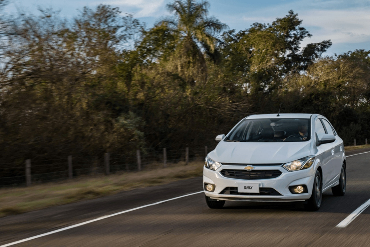 Chevrolet Onix: Joy ou LT? Descubra qual versão é a melhor para você