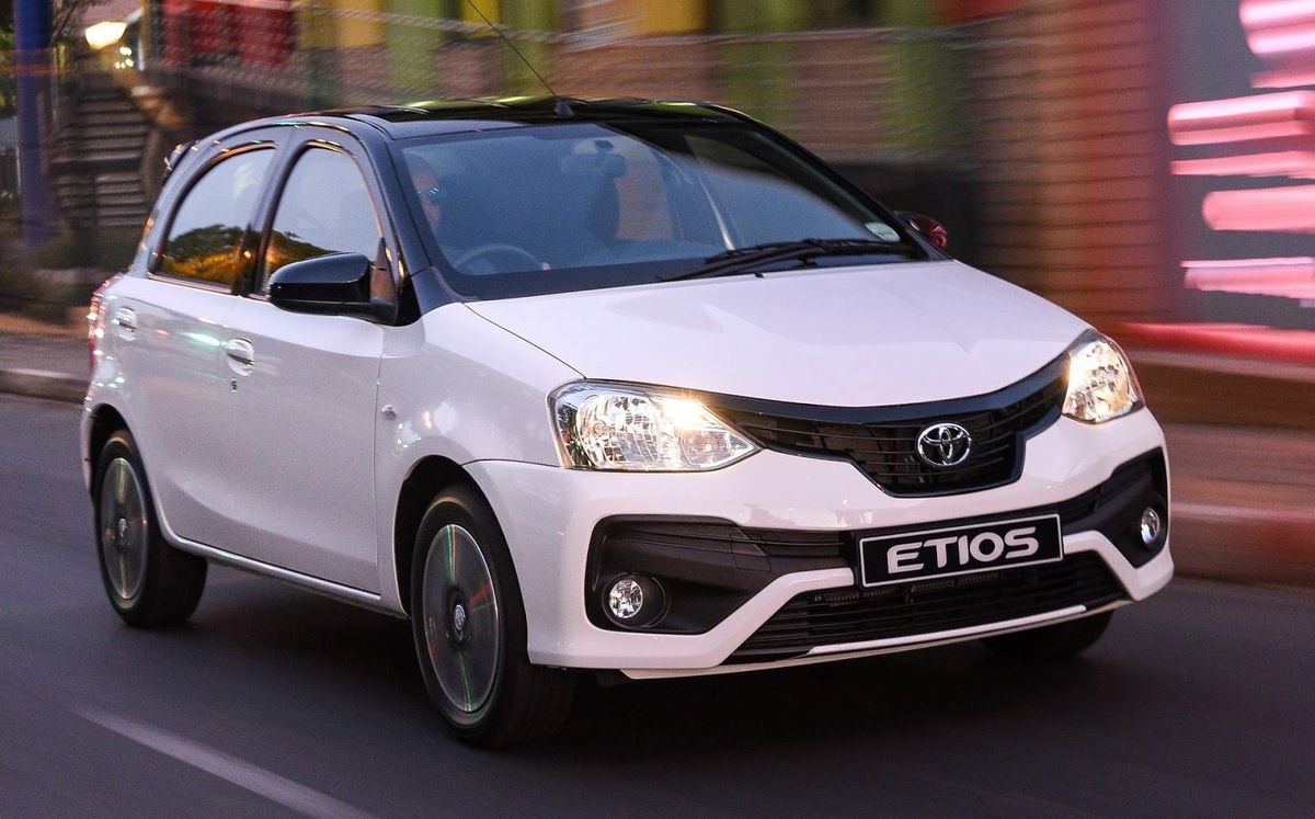 etios ou onix