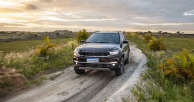 Novo Jeep Commander 2024 Até 12,9 kml, Mais Potente e Elegante