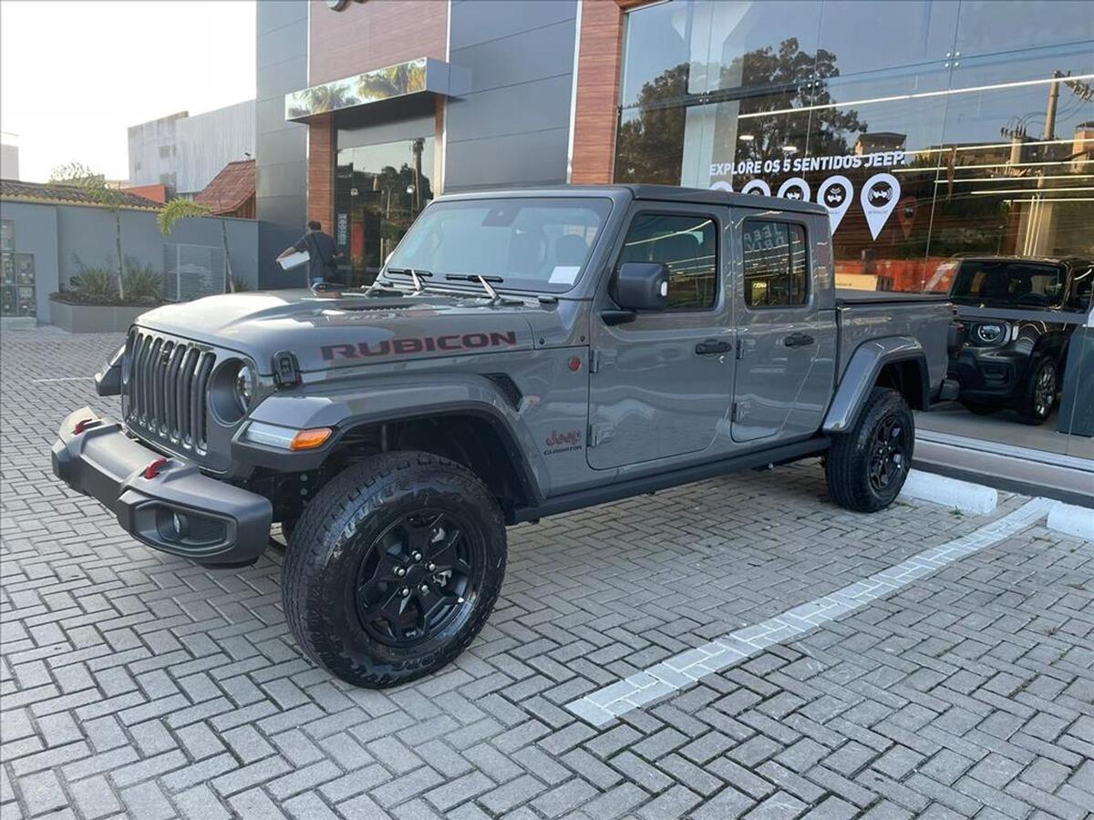 Jeep Gladiator 2024 renova visual e interior