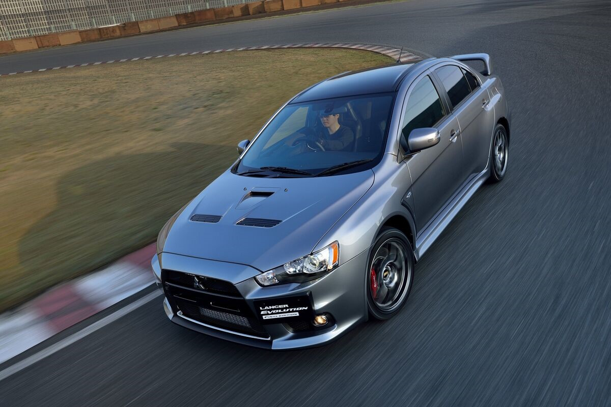 Mitsubishi Lancer Evolution em 2025 Descubra preço, desempenho e se a linha vai retornar!