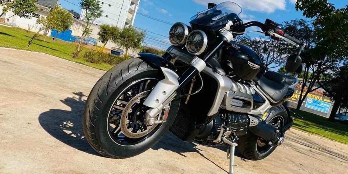 motos para viajar Triumph Rocket III