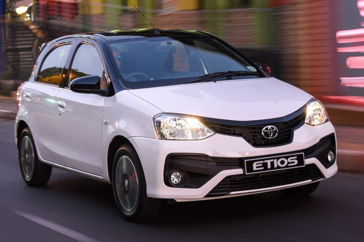 carros para aplicativo - Toyota Etios Sedan XS 1.5 2021